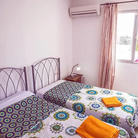 Casa Anduez Holiday home *